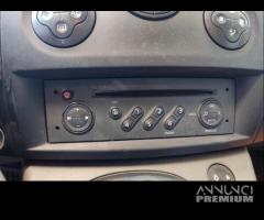 Autoradio RENAULT MEGANE SCENIC del 2005 - 1