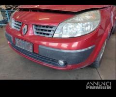 Paraurti anteriore RENAULT MEGANE SCENIC del 2005