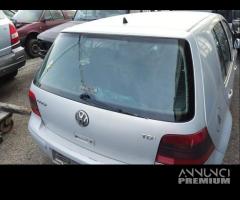 Portellone nudo VOLKSWAGEN GOLF 4 del 2000