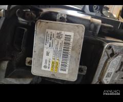 Proiettore destro AUDI A4 del 2011 - 5