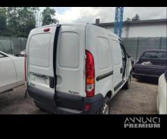 Ricambi RENAULT KANGOO 4X4 1.6cc benz 2007