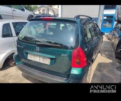 Ricambi PEUGEOT 307 1587cc benzina del 2002