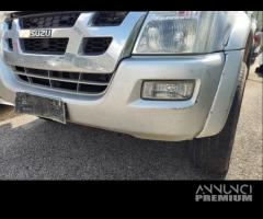 Paraurti anteriore ISUZU D-MAX del 2006