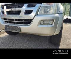 Paraurti anteriore ISUZU D-MAX del 2006 - 4