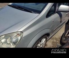 Parafango sinistro OPEL ZAFIRA del 2010