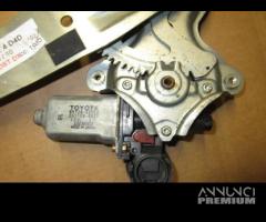 Alzacristallo posteriore dx TOYOTA RAV 4 del 2002 - 6