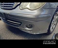 Paraurti anteriore MERCEDES-BENZ C 220 del 2004