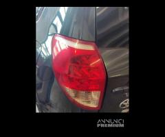 Fanale posteriore sinistro TOYOTA RAV 4 del 2006