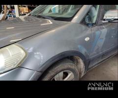 Parafango sinistro FIAT SEDICI del 2006