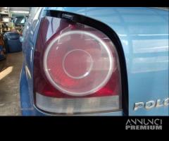 Fanale posteriore sinistro VOLKSWAGEN POLO del 200