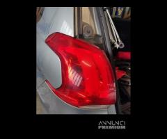 Fanale posteriore sinistro PEUGEOT 2008 del 2014