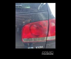 Fanale post. dx int. VOLKSWAGEN TOUAREG del 2003 - 1