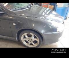 Parafango destro ALFA ROMEO GT del 2004 - 1