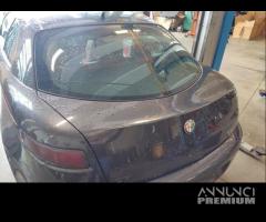 Portellone nudo ALFA ROMEO GT del 2004