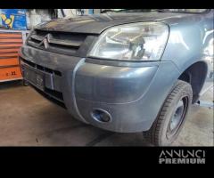 Paraurti anteriore CITROEN BERLINGO del 2006 - 3