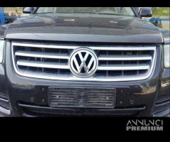 Griglia anteriore VOLKSWAGEN TOUAREG del 2003 - 1