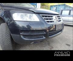 Paraurti anteriore VOLKSWAGEN TOUAREG del 2003