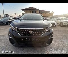 PEUGEOT 3008 1.2 PURE TECH ALLURE-NAVI-VIRTUAL