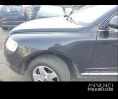 Parafango sinistro VOLKSWAGEN TOUAREG del 2003 - 2