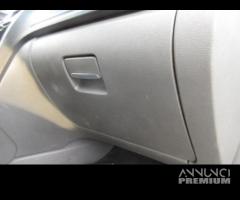 Cassetto portaoggetti FORD FOCUS 2.0 del 2009