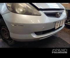 Paraurti anteriore HONDA JAZZ del 2004 - 2