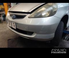 Paraurti anteriore HONDA JAZZ del 2004 - 6