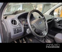 Ricambi FORD FUSION 1400cc diesel del 2007 - 8