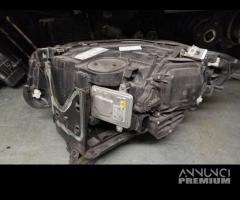 Proiettore destro BMW 530 del 2016 - 8