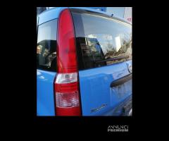 Fanale posteriore sinistro FIAT PANDA del 2005 - 1