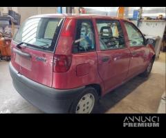 Ricambi FIAT PUNTO 1 1108cc benzina del 1997