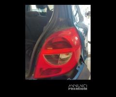 Fanale posteriore destro RENAULT CLIO del 2007 - 1