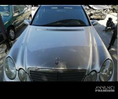 Cofano MERCEDES-BENZ CLASSE E 320 del 2004 - 1