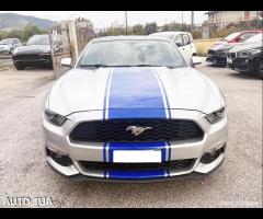 Ford mustang navi camera scarichi sportivi