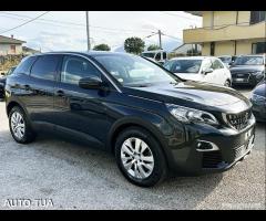 PEUGEOT 3008 BLUEHDI ALLURE VIRTUAL NAVI CLIMA