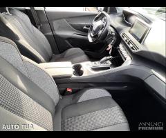 PEUGEOT 3008 BLUEHDI ALLURE VIRTUAL NAVI CLIMA - 23