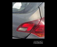 Fanale post. dx int. OPEL ASTRA J del 2013 - 1