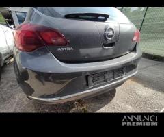 Paraurti posteriore OPEL ASTRA J del 2013 - 1