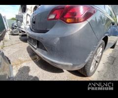 Paraurti posteriore OPEL ASTRA J del 2013 - 4