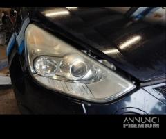 Proiettore destro FORD S MAX del 2007