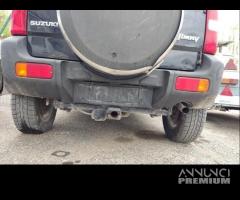 Paraurti posteriore SUZUKI JIMNY del 2005 - 1