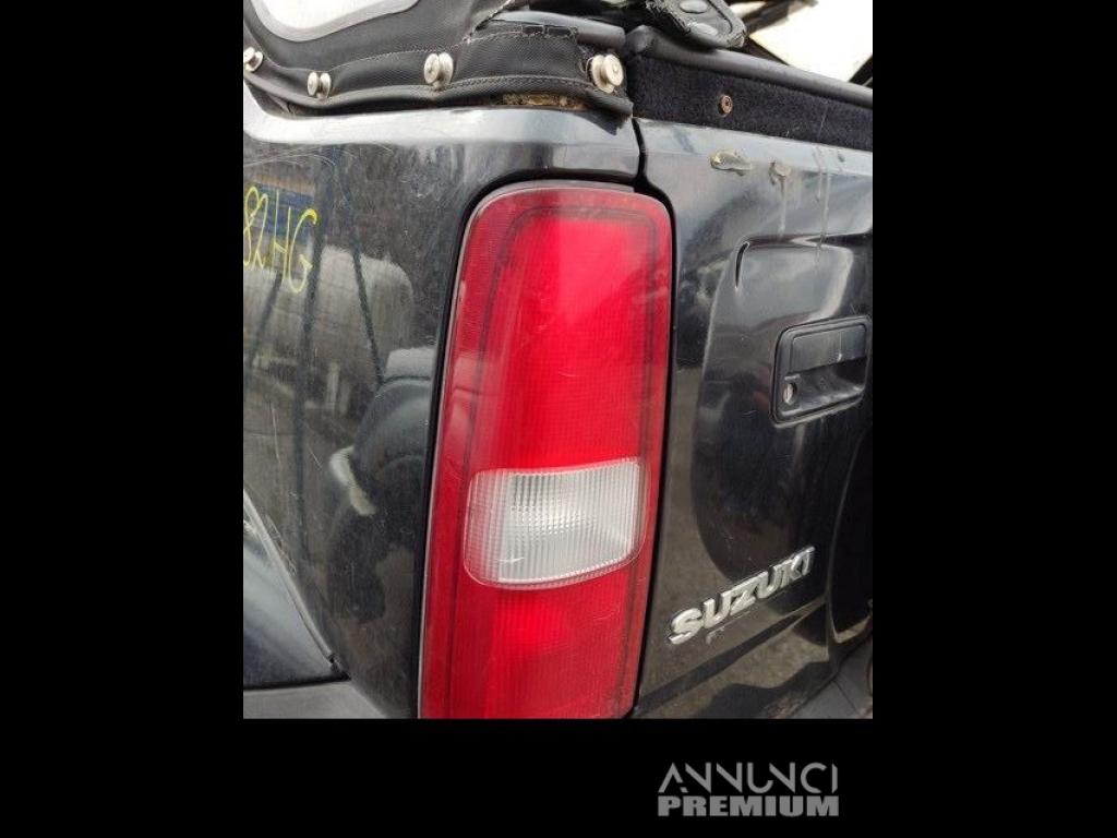 Fanale posteriore sinistro SUZUKI JIMNY del 2005 - 1