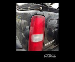 Fanale posteriore sinistro SUZUKI JIMNY del 2005