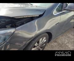 Parafango sinistro OPEL ASTRA J del 2013