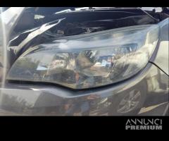 Proiettore sinistro OPEL ASTRA J del 2013 - 1