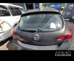 Portellone nudo OPEL ASTRA J del 2013