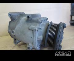 Compressore clima FORD FIESTA 1.8 del 2000 - 12