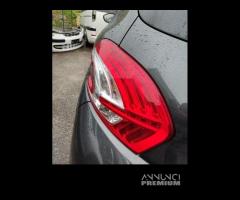 Fanale posteriore sinistro PEUGEOT 208 del 2013 - 2