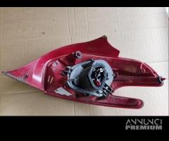 Fanale posteriore sinistro PEUGEOT 208 del 2013 - 4