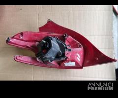 Fanale posteriore destro PEUGEOT 208 del 2013 - 4