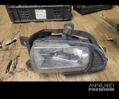 Fendinebbia destro KIA CARNIVAL del 2006 - 3